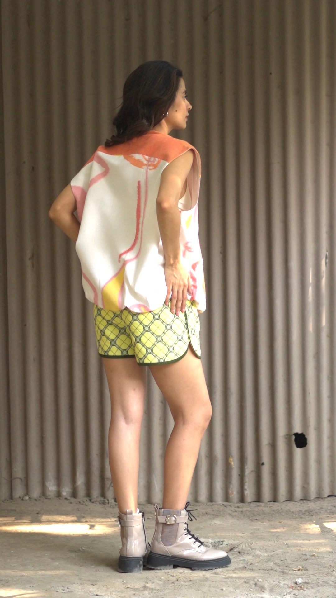 Lara shorts - lemon