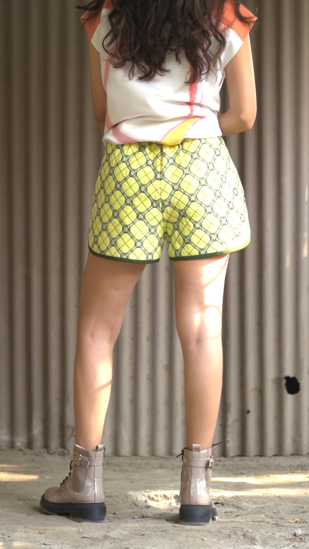 Lara shorts - lemon